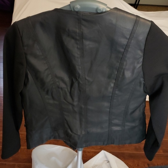 Jacket - Picture 3 of 3